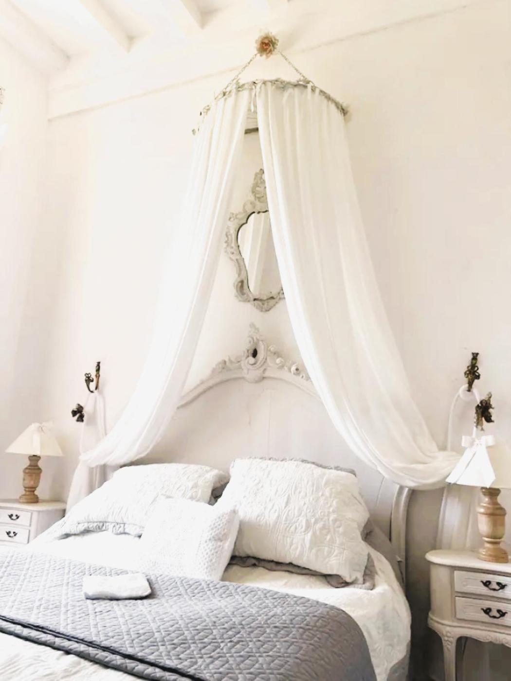 Appartement Spacieux Avec Deux Chambres Au Chateau Valence  Luaran gambar