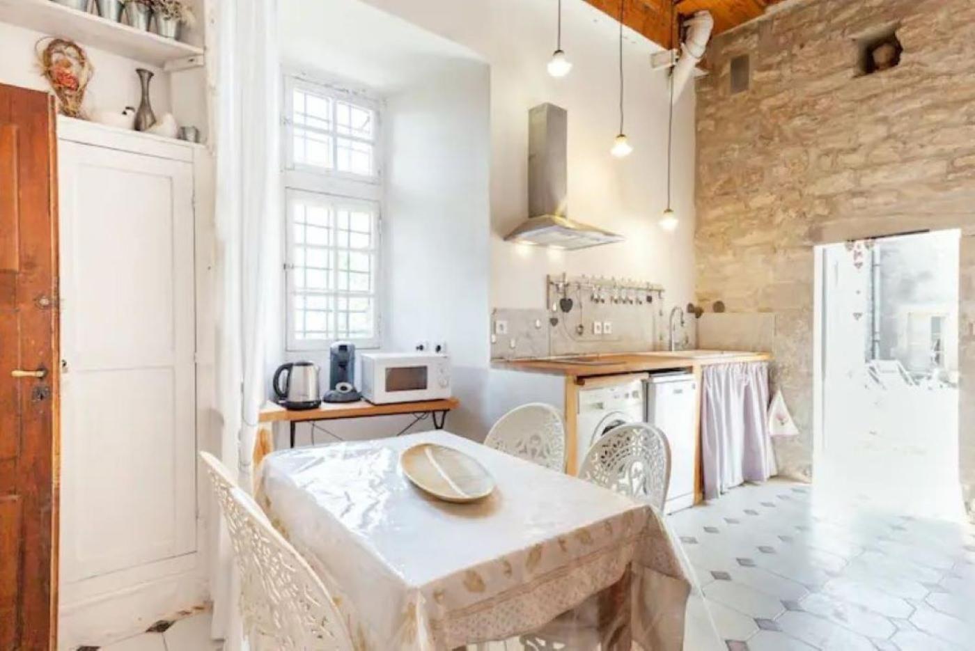 Appartement Spacieux Avec Deux Chambres Au Chateau Valence  Luaran gambar