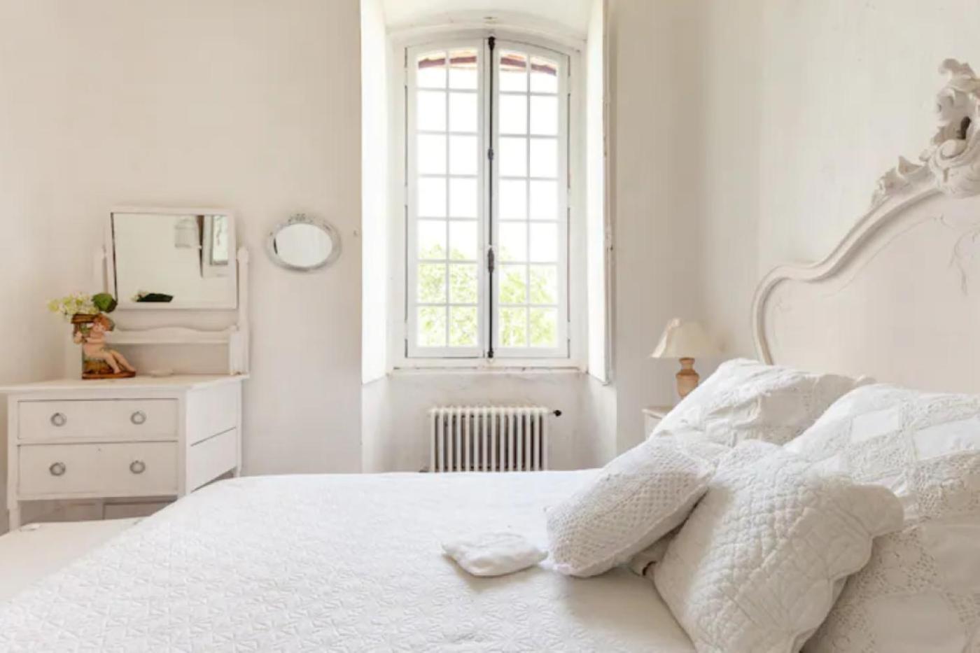 Appartement Spacieux Avec Deux Chambres Au Chateau Valence  Luaran gambar
