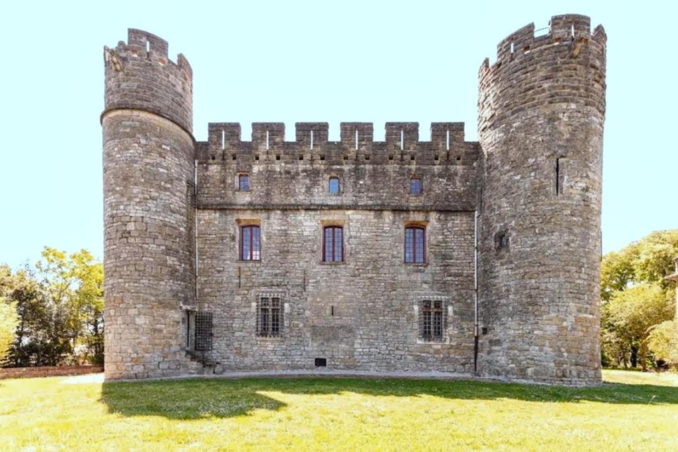 Appartement Spacieux Avec Deux Chambres Au Chateau Valence  Luaran gambar